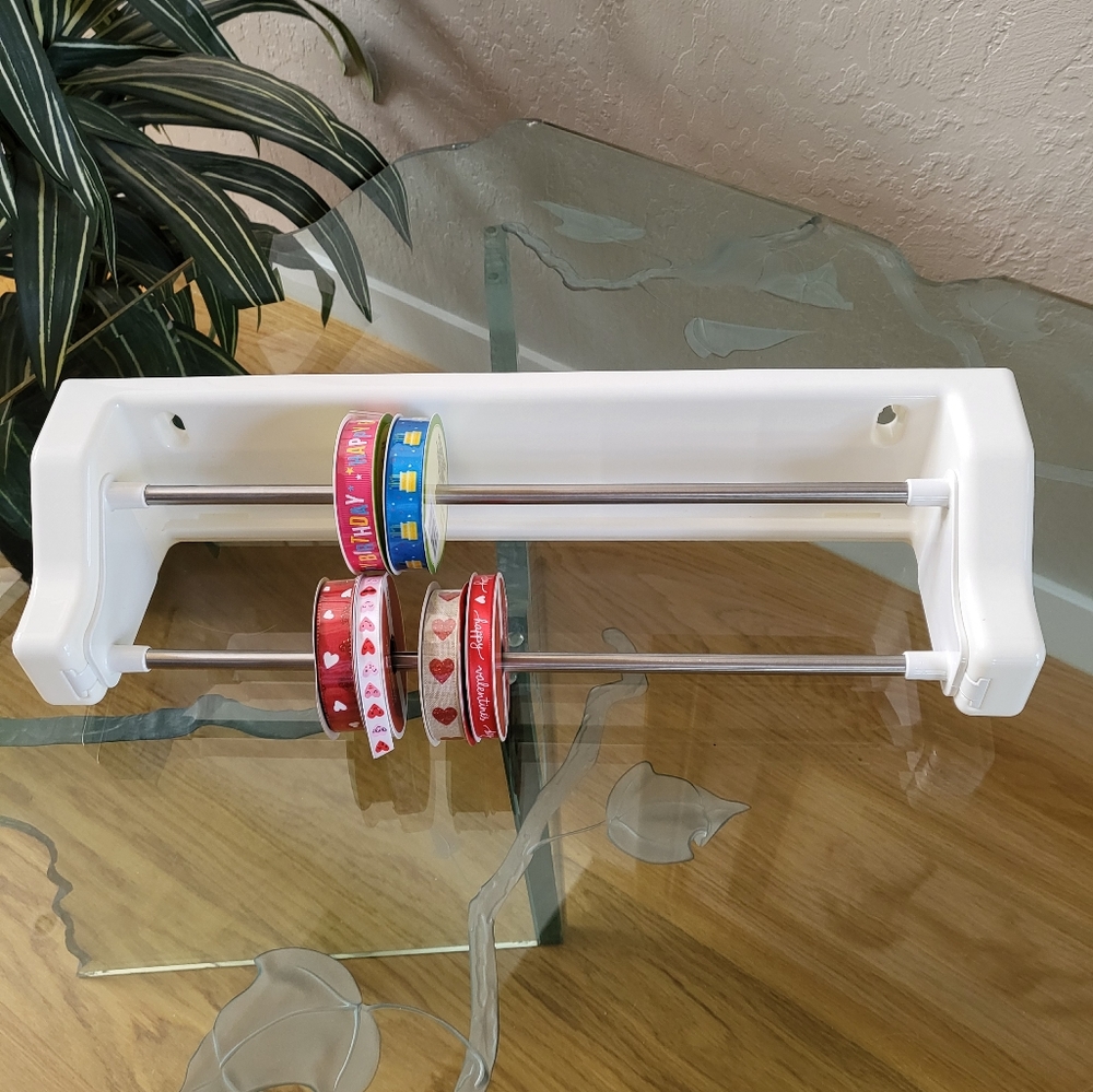 Ribbon Shelves